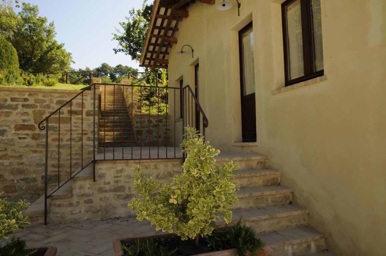 Agriturismo Le Case 阿西西 外观 照片