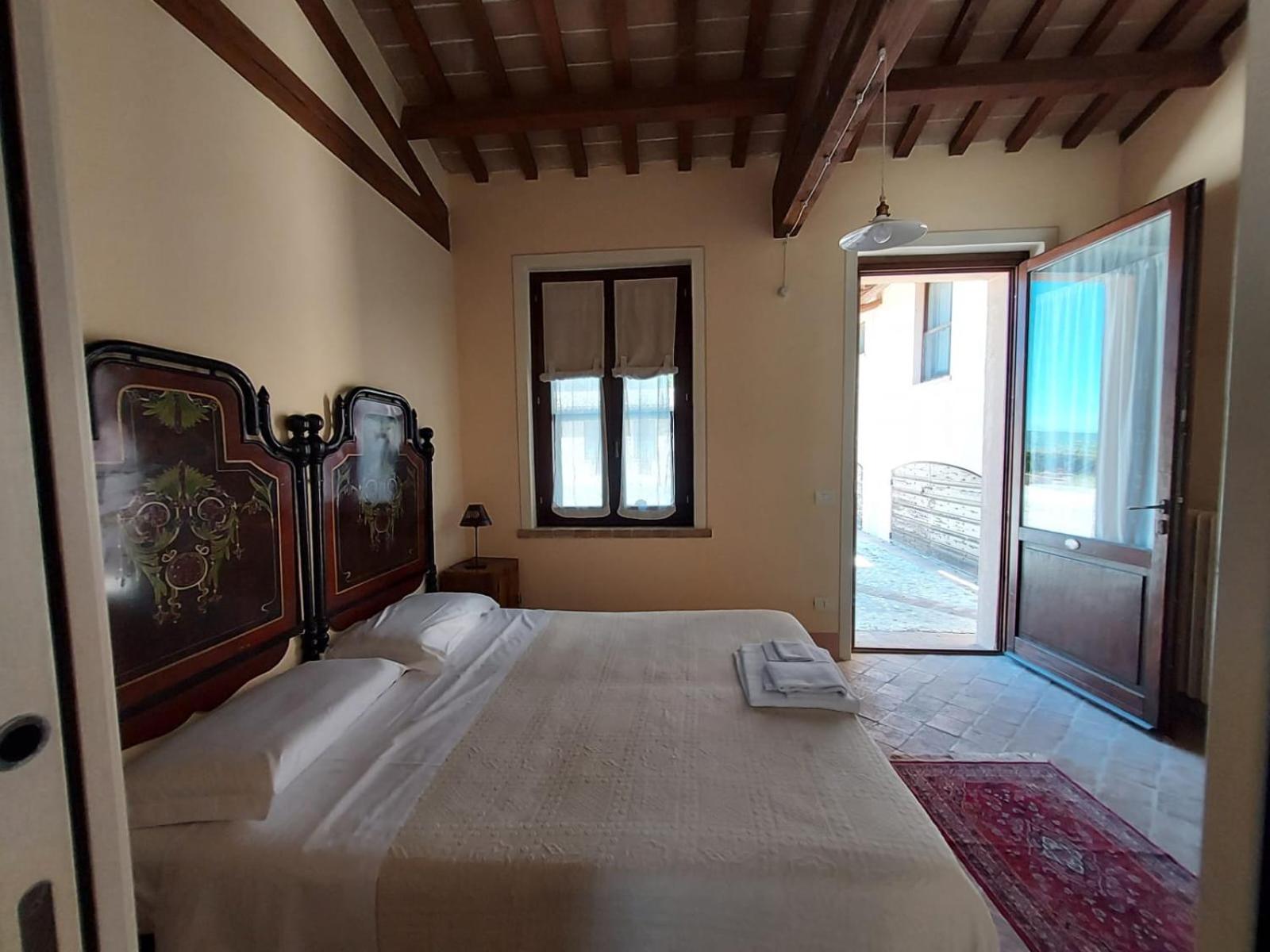 Agriturismo Le Case 阿西西 外观 照片