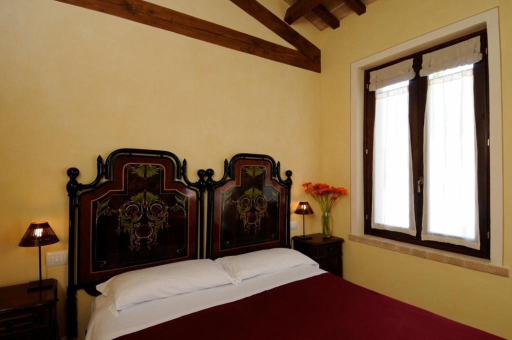 Agriturismo Le Case 阿西西 外观 照片