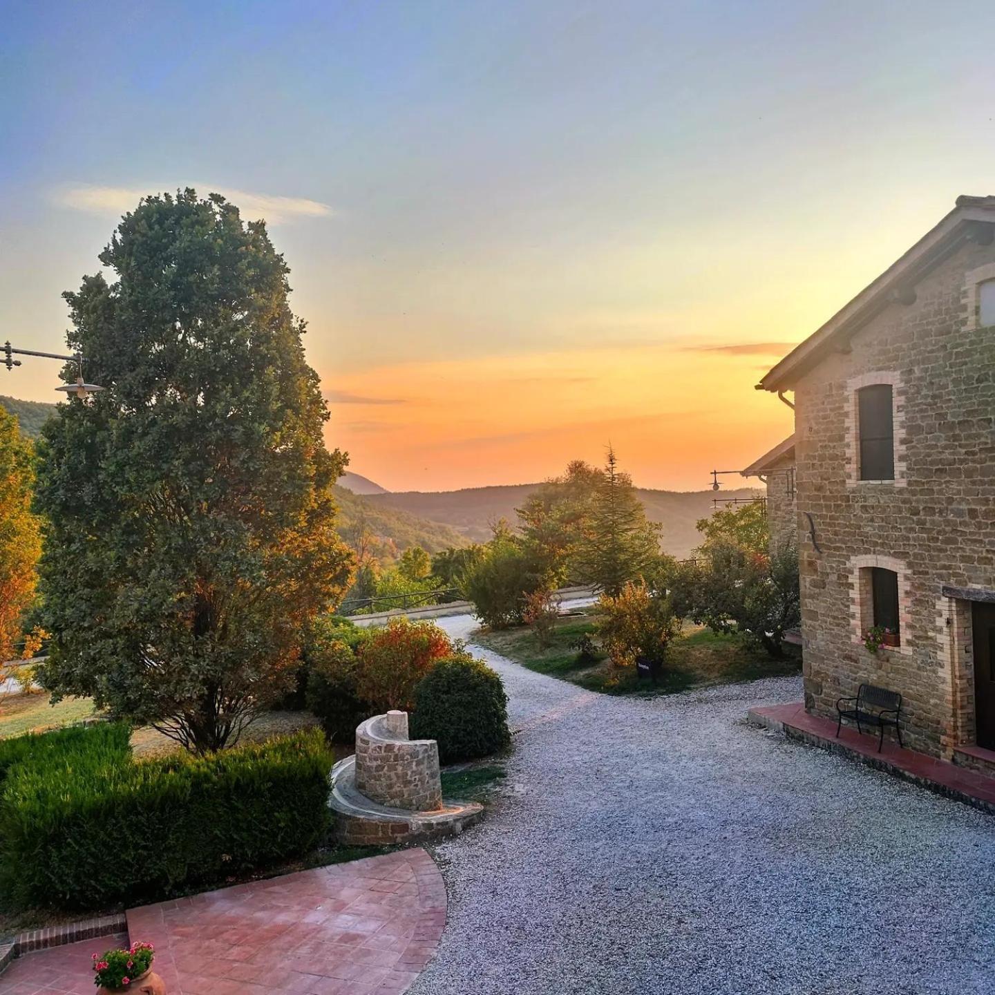 Agriturismo Le Case 阿西西 外观 照片