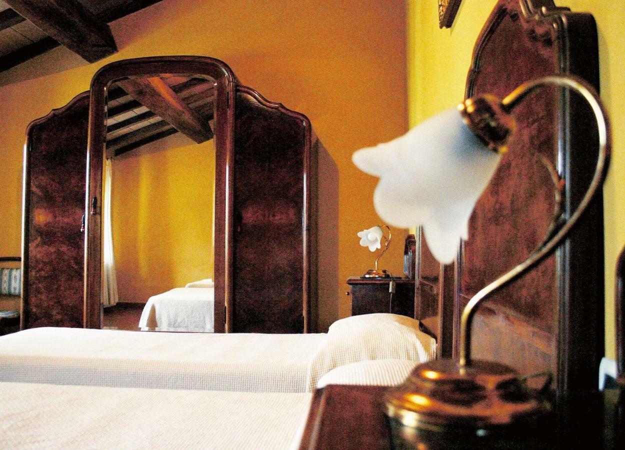 Agriturismo Le Case 阿西西 外观 照片